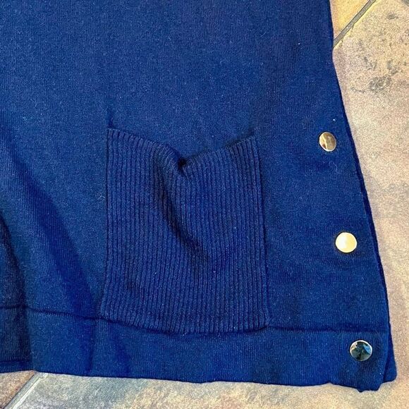 Chico’s Blue Tunic Sweater Pocket Button Detail Size 10 - Picture 4 of 9